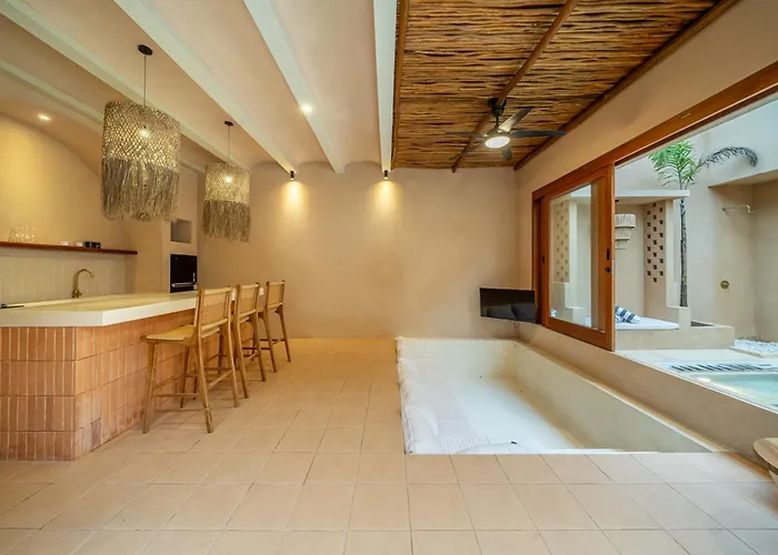 Rooftop With Private Pool Villa *